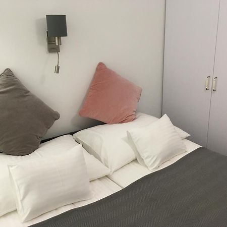 Dom Apartman سيغيد الغرفة الصورة